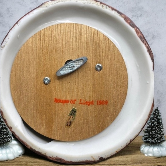 VINTAGE 1989 House of Lloyd Merry Penguins Musical Christmas Music Box - Picture 9 of 10